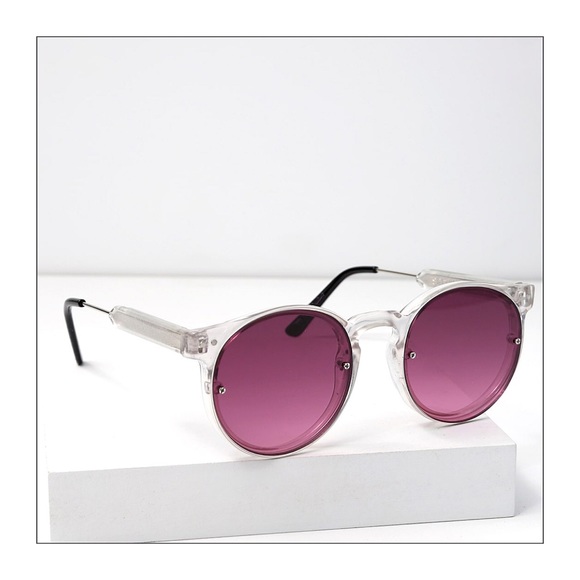 Lulus Accessories - New Post Punk Clear And Purple Sunglasses